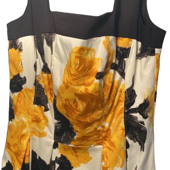 Corey P Sleeveless Dress‎ - Picture 8 of 9